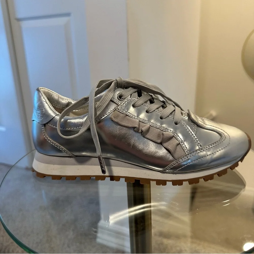 Tory Burch Sport Women's Ruffle Trainer Leather Lace Up Sneakers in Silver